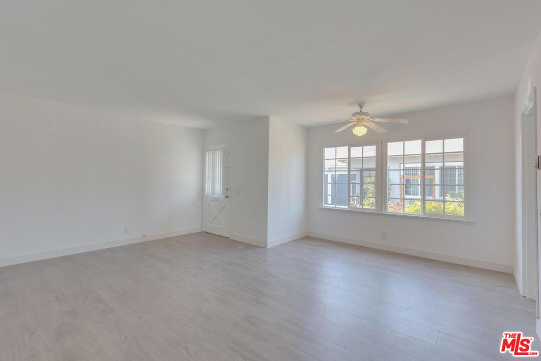 4179 Ince Boulevard, Unit 1/2 Culver City, CA 90232 - Photo 11 of 15 an empty room with windows