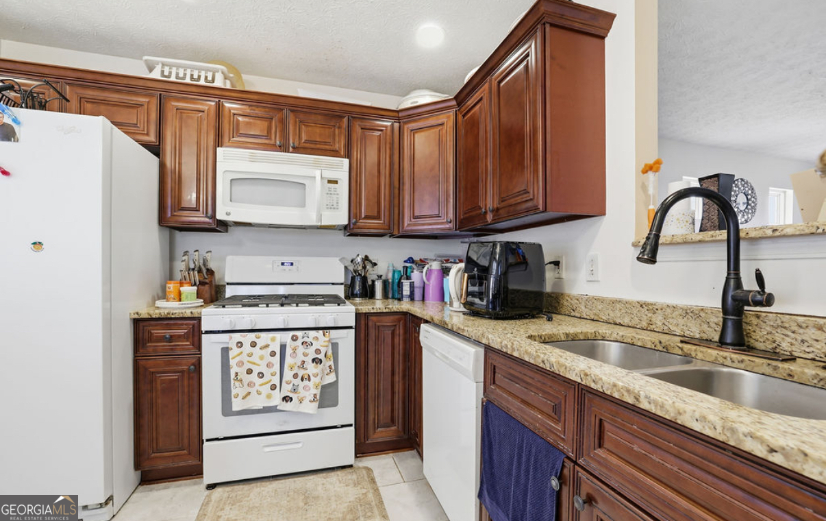 205 Oak Grove Way Acworth, GA 30102 - Photo 6 of 18