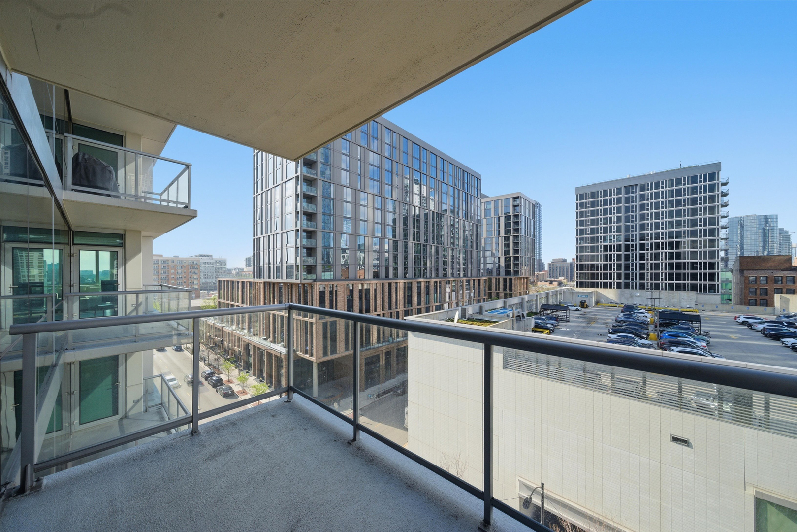 123 South Green Street, Unit 702B Chicago, IL 60607 - Photo 10 of 27