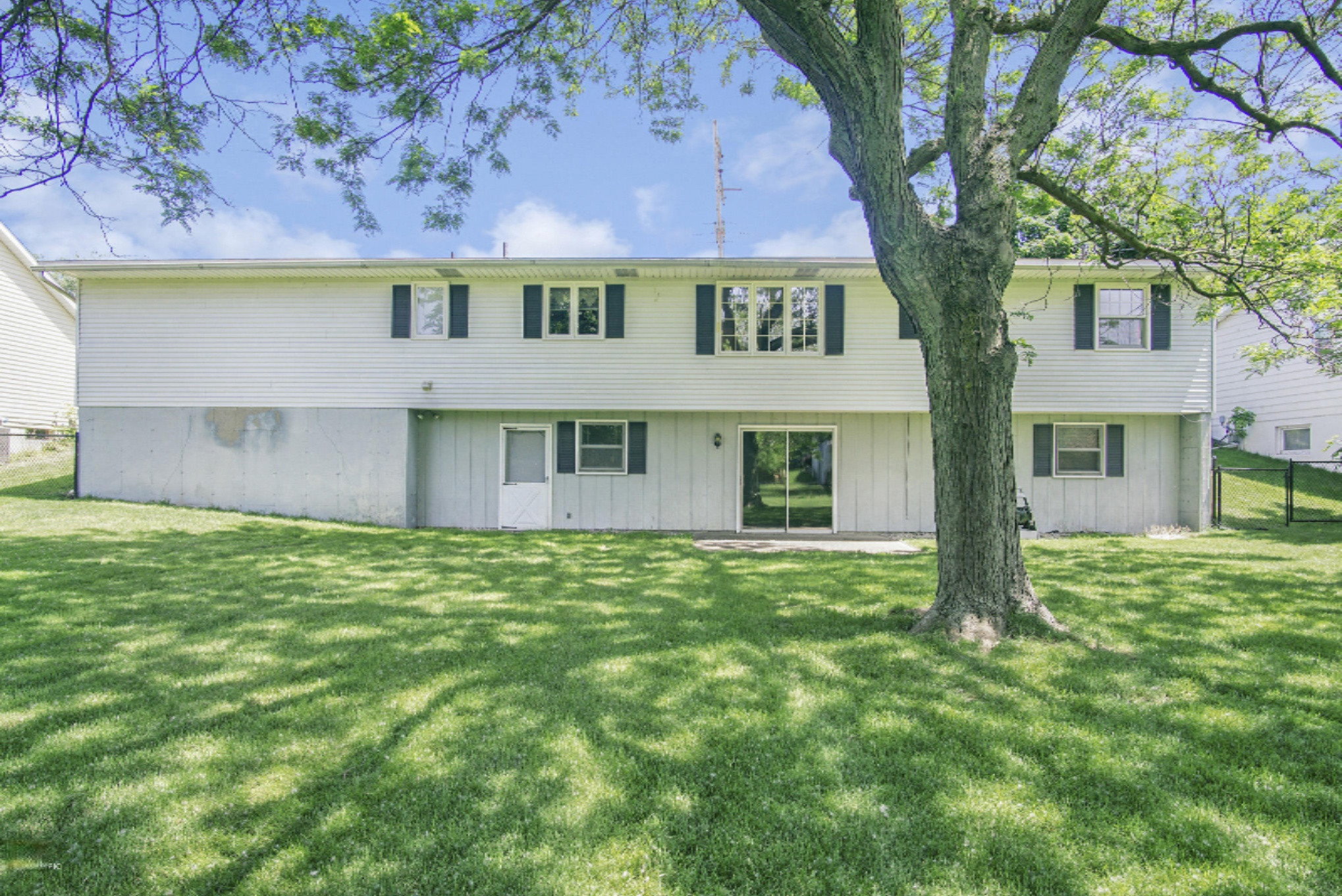 228 Country Club Road Holland, MI 49423 - Photo 36 of 40 DSC09698