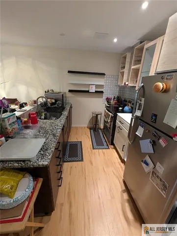 $2,200 | 277 Cross Drive, Unit 2E, Monroe Township, NJ 08831