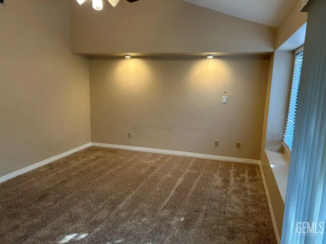 a view of empty room with window