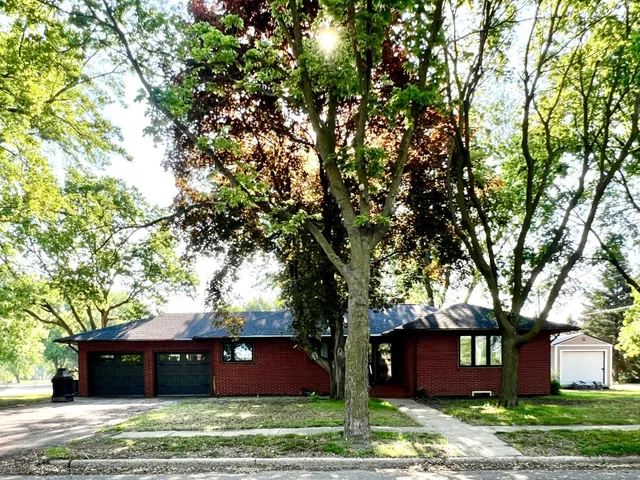 $249,000 | 424 South Gaulke Street, Appleton, MN 56208