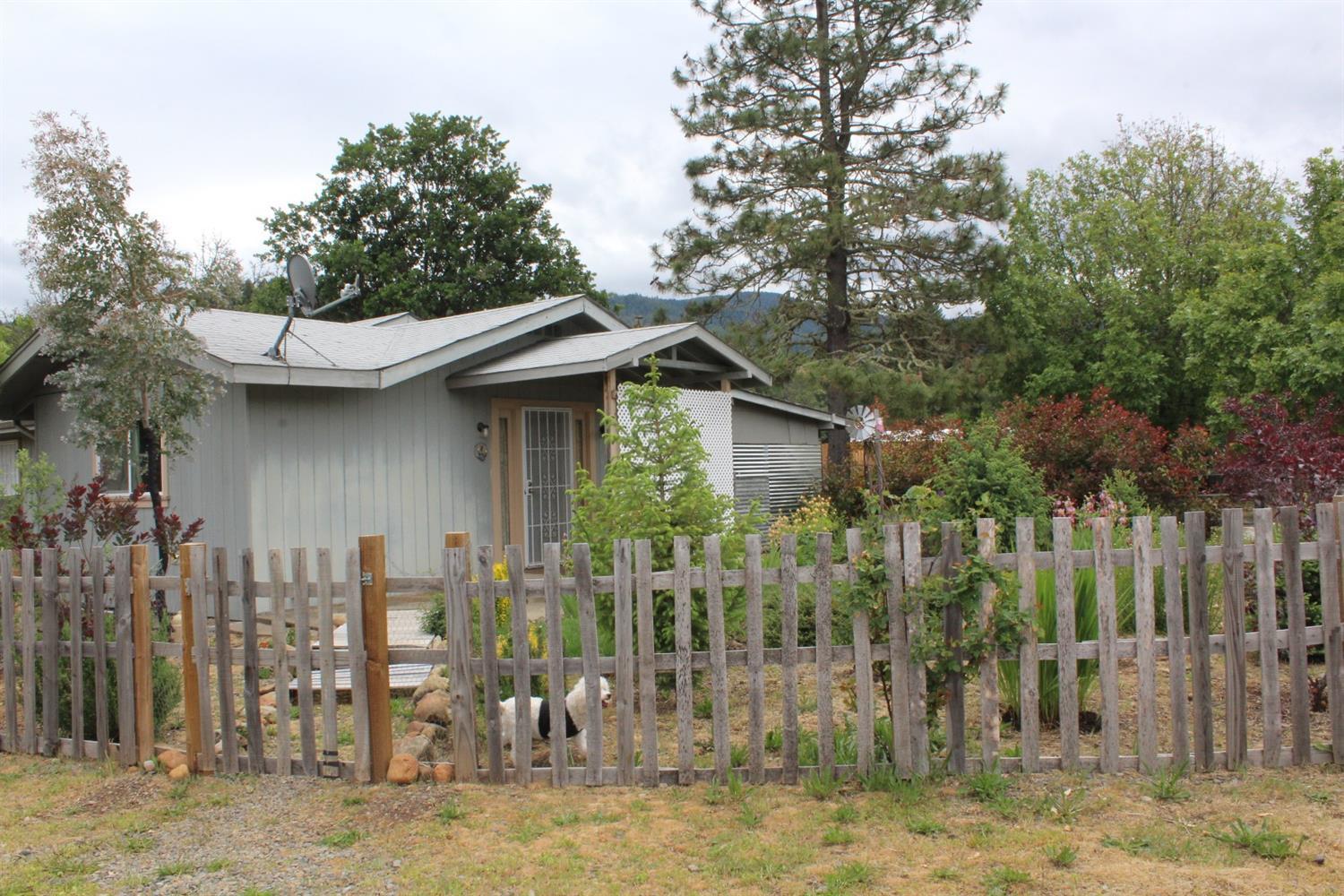1005 Happy Camp Road Cave Junction, OR 97523 - Photo 17 of 21 Fenced in Flower Garden
