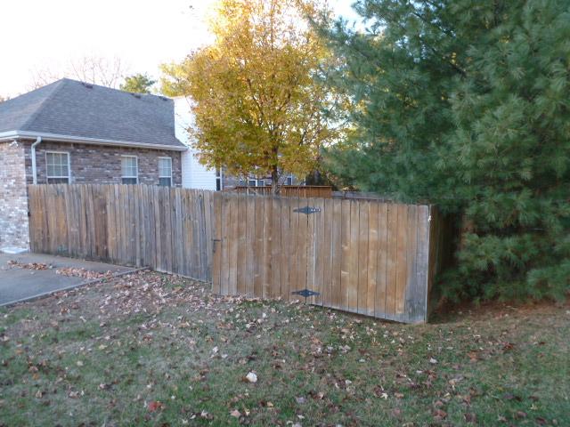 349 Sango Road Clarksville, TN 37043 - Photo 19 of 20 Rear view of home and privacy fence