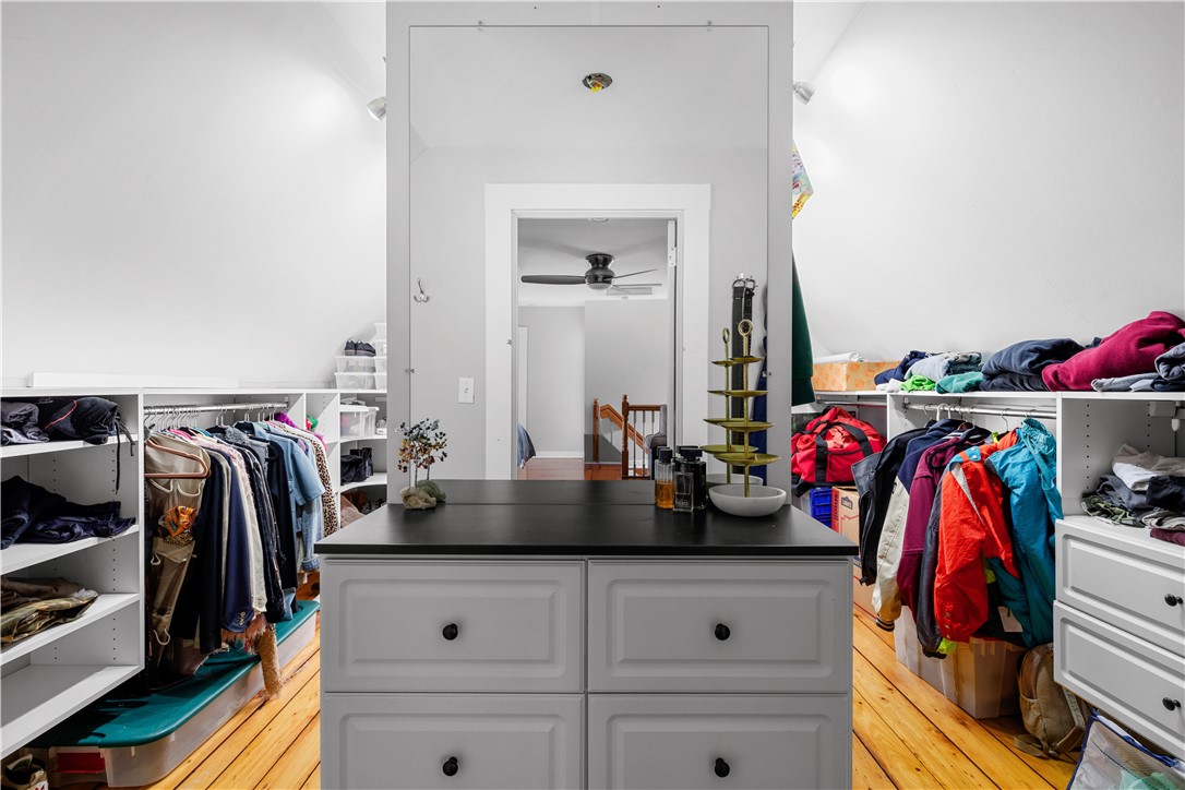 7 Bliss Road Newport, RI 02840 - Photo 33 of 41