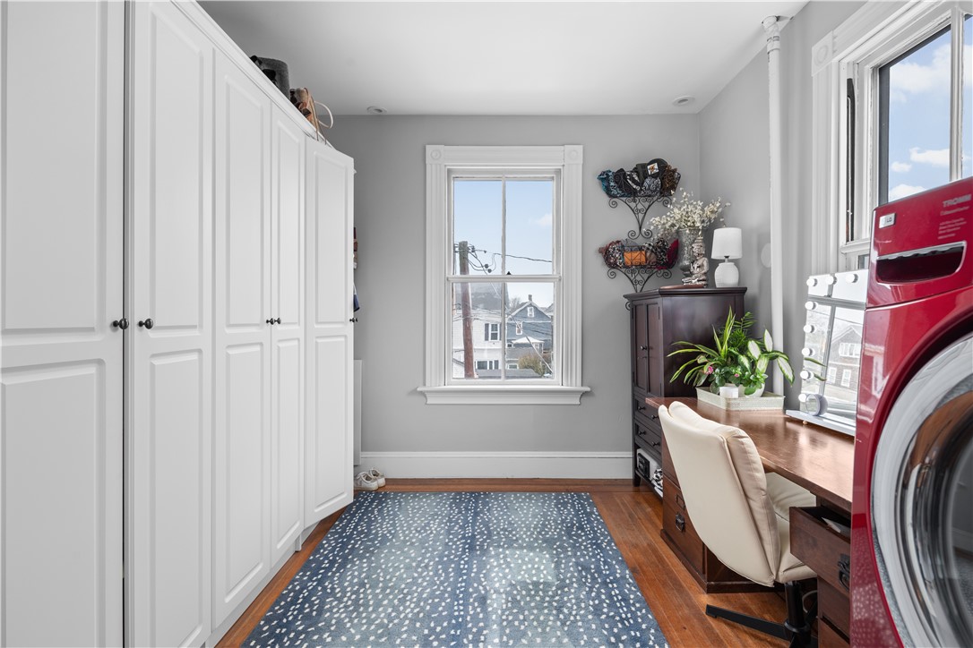 7 Bliss Road Newport, RI 02840 - Photo 35 of 41