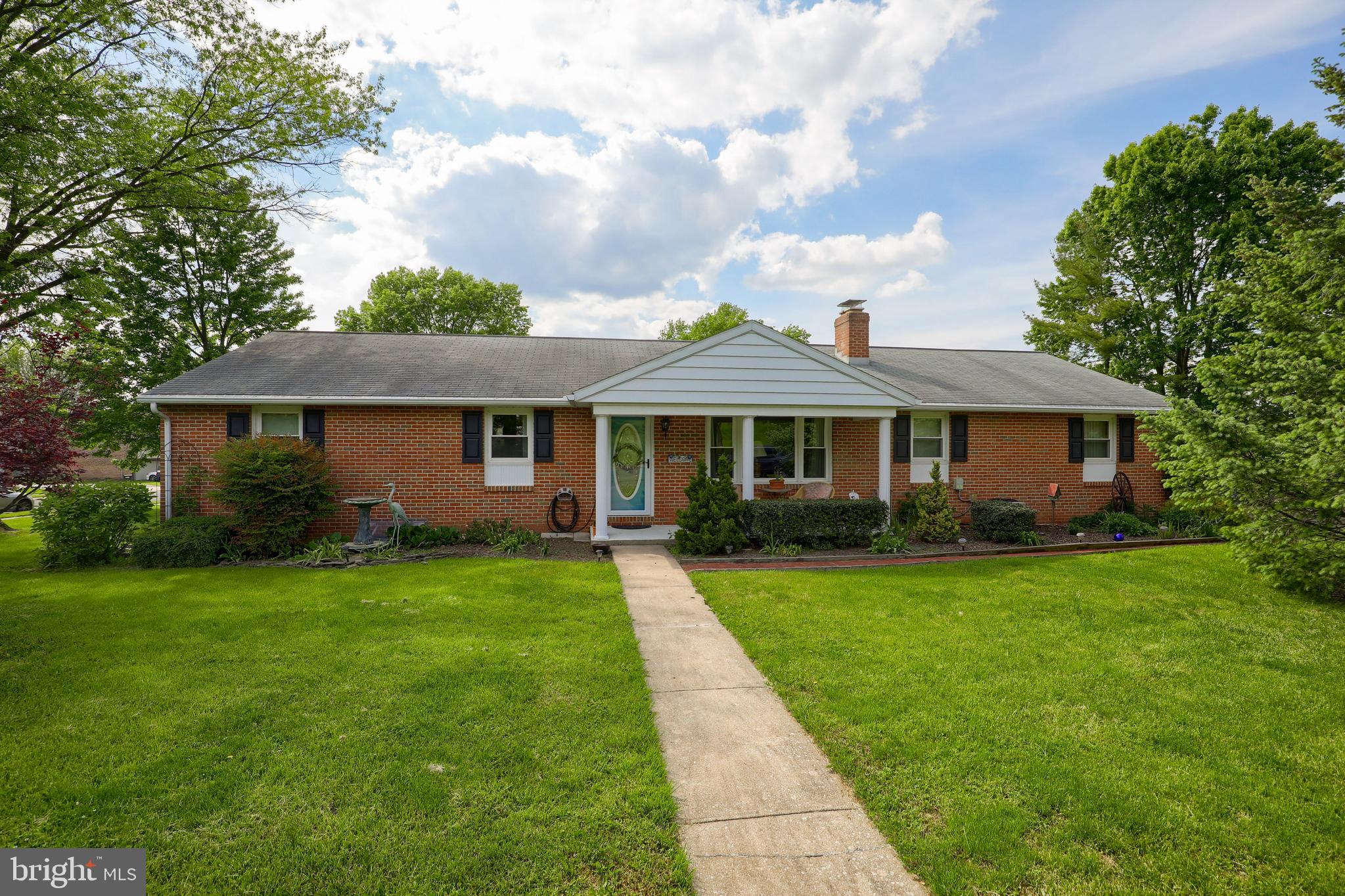 2309 Willow Road York, PA 17408 - Photo 1 of 33