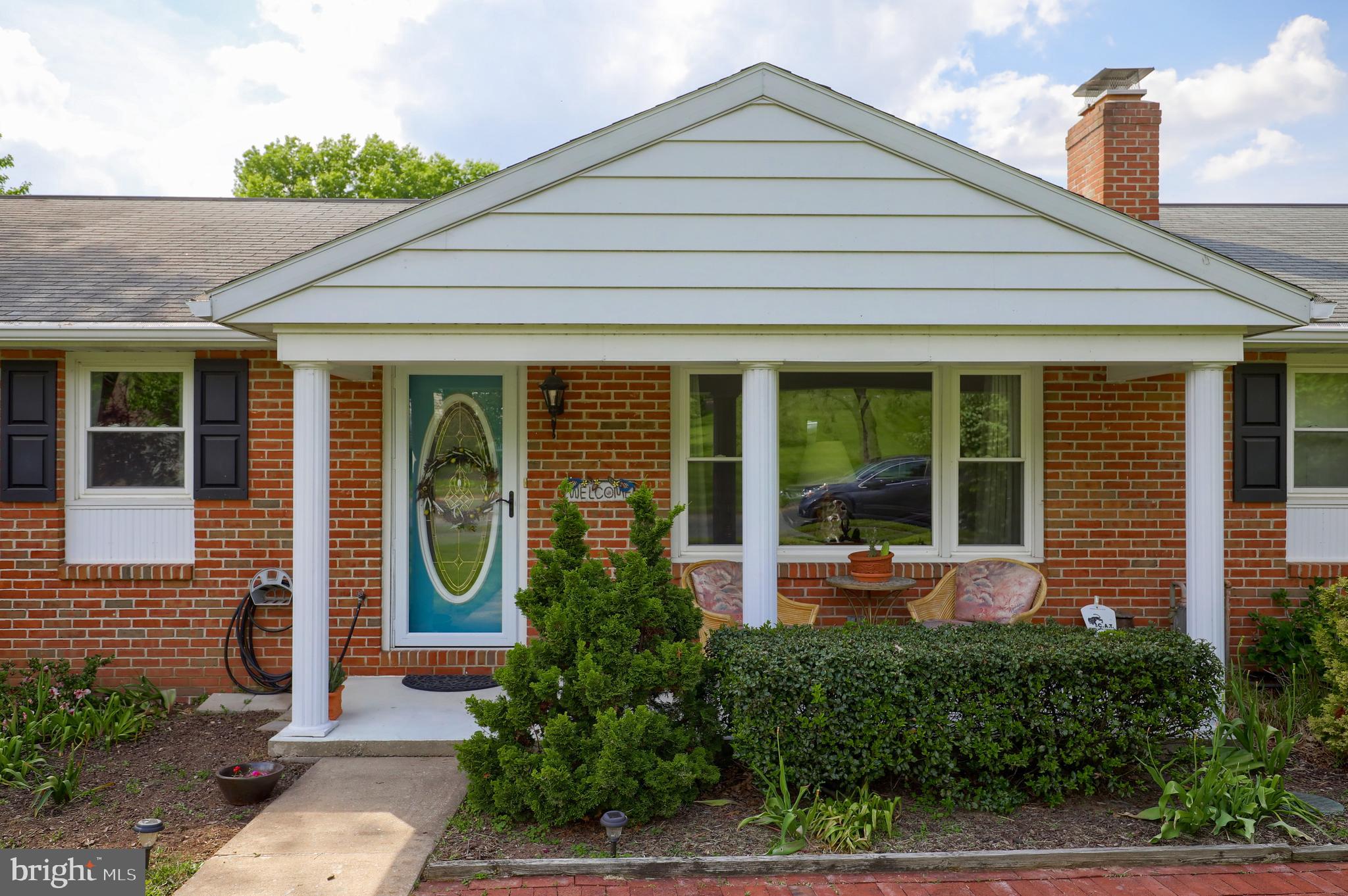 2309 Willow Road York, PA 17408 - Photo 3 of 33