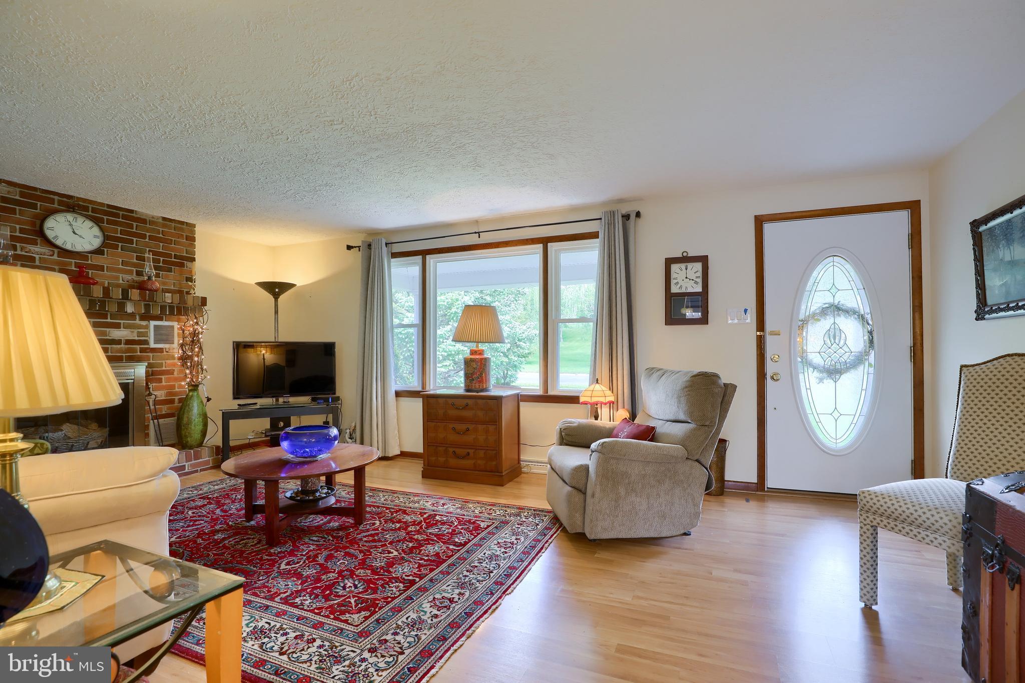 2309 Willow Road York, PA 17408 - Photo 5 of 33
