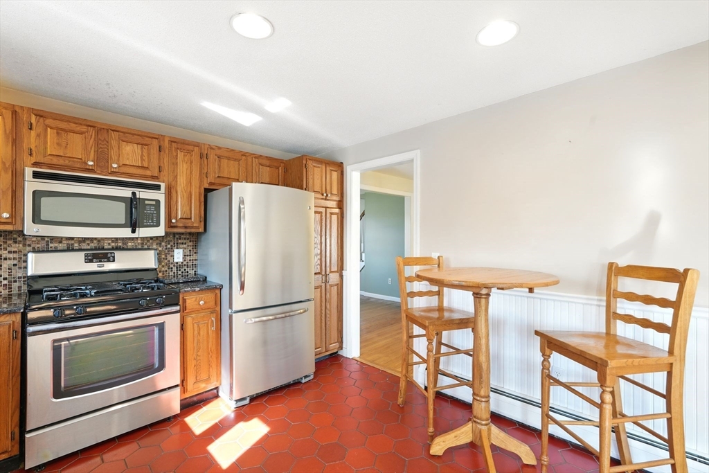 1039 Tinkham Road Wilbraham, MA 01095 - Photo 9 of 36 Gallery Image 9