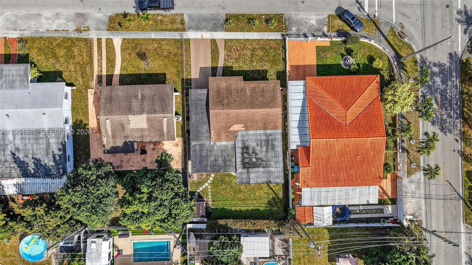 1010 West 33rd Place Hialeah, FL 33012 - Photo 11 of 48