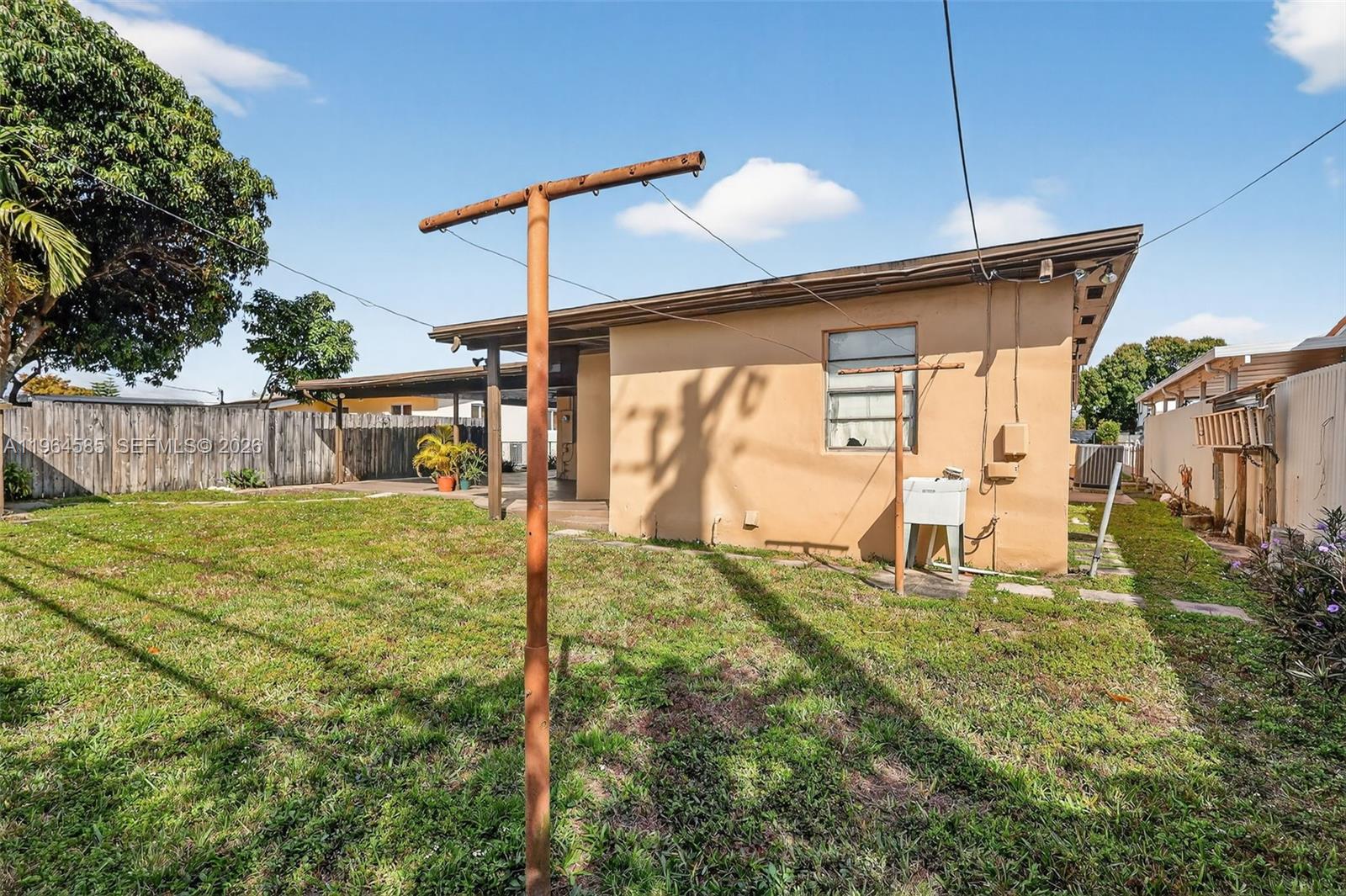 1010 West 33rd Place Hialeah, FL 33012 - Photo 19 of 48