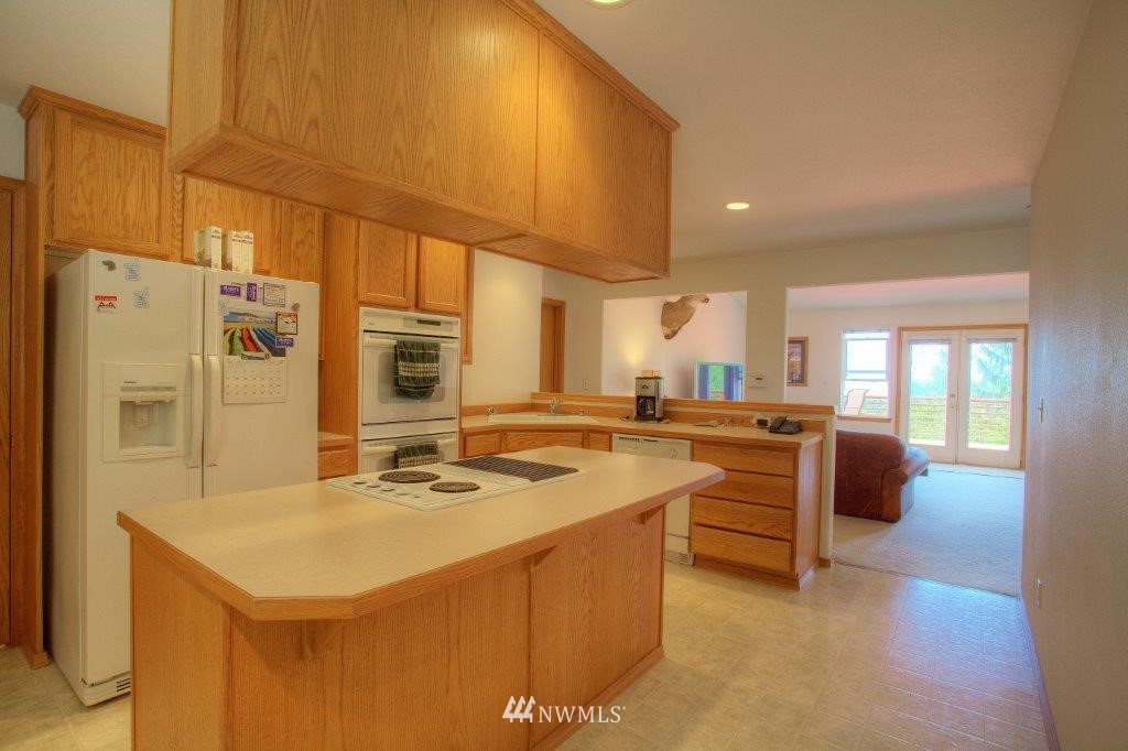 9700 174th Avenue Southeast Renton, WA 98059 - Photo 9 of 23 Gallery Image 9