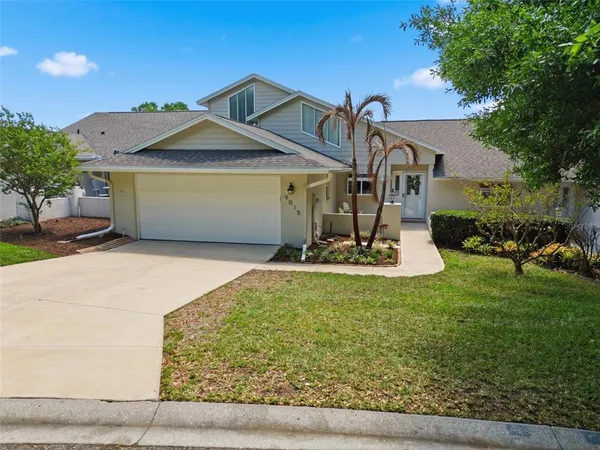 $299,990 | 9015 Village Green Boulevard, Groveland, FL 34736