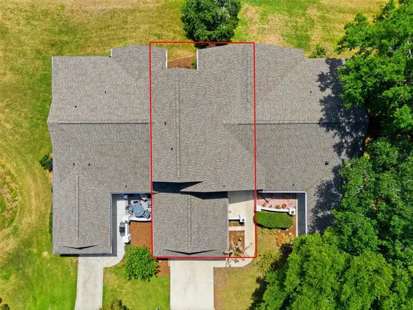 $299,990 | 9015 Village Green Boulevard, Groveland, FL 34736