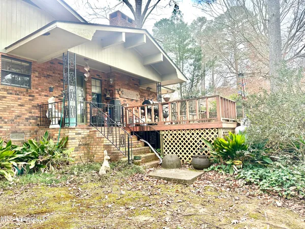 $229,000 | 717 Lakewood Drive Northeast, Brookhaven, MS 39601