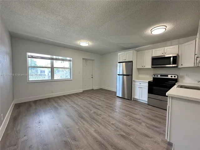 $1,650 | 3660 Northeast 11th Avenue, Unit 6, Oakland Park, FL 33334