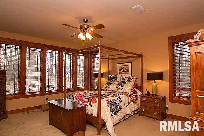 5285 Crow Creek Road Bettendorf, IA 52722 - Photo 13 of 24 Gallery Image 13