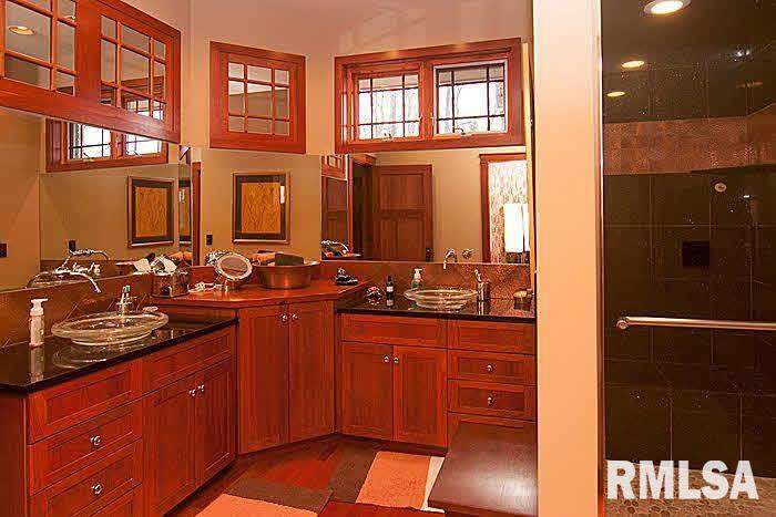 5285 Crow Creek Road Bettendorf, IA 52722 - Photo 14 of 24 Gallery Image 14