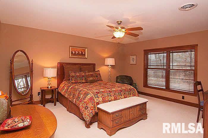 5285 Crow Creek Road Bettendorf, IA 52722 - Photo 15 of 24 Gallery Image 15