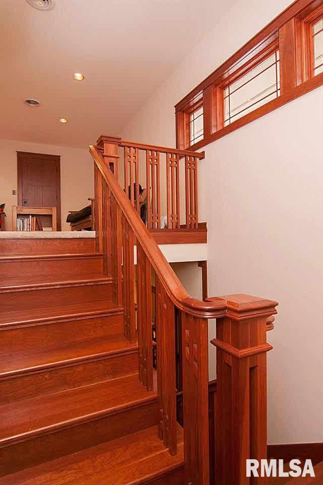 5285 Crow Creek Road Bettendorf, IA 52722 - Photo 18 of 24 Gallery Image 18