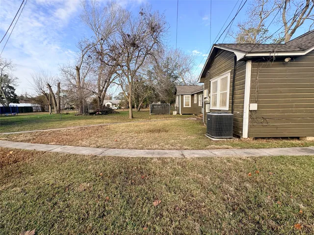 $850 | 1508 5th Street, Bay City, TX 77414