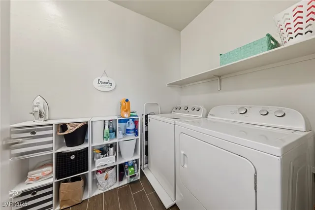 $575,000 | 8011 Calico Mesa Street, Las Vegas, NV 89166