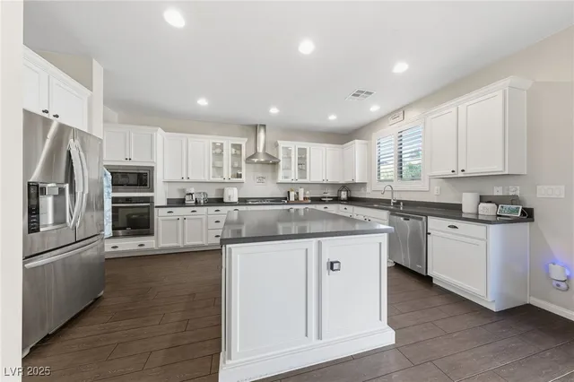 $575,000 | 8011 Calico Mesa Street, Las Vegas, NV 89166