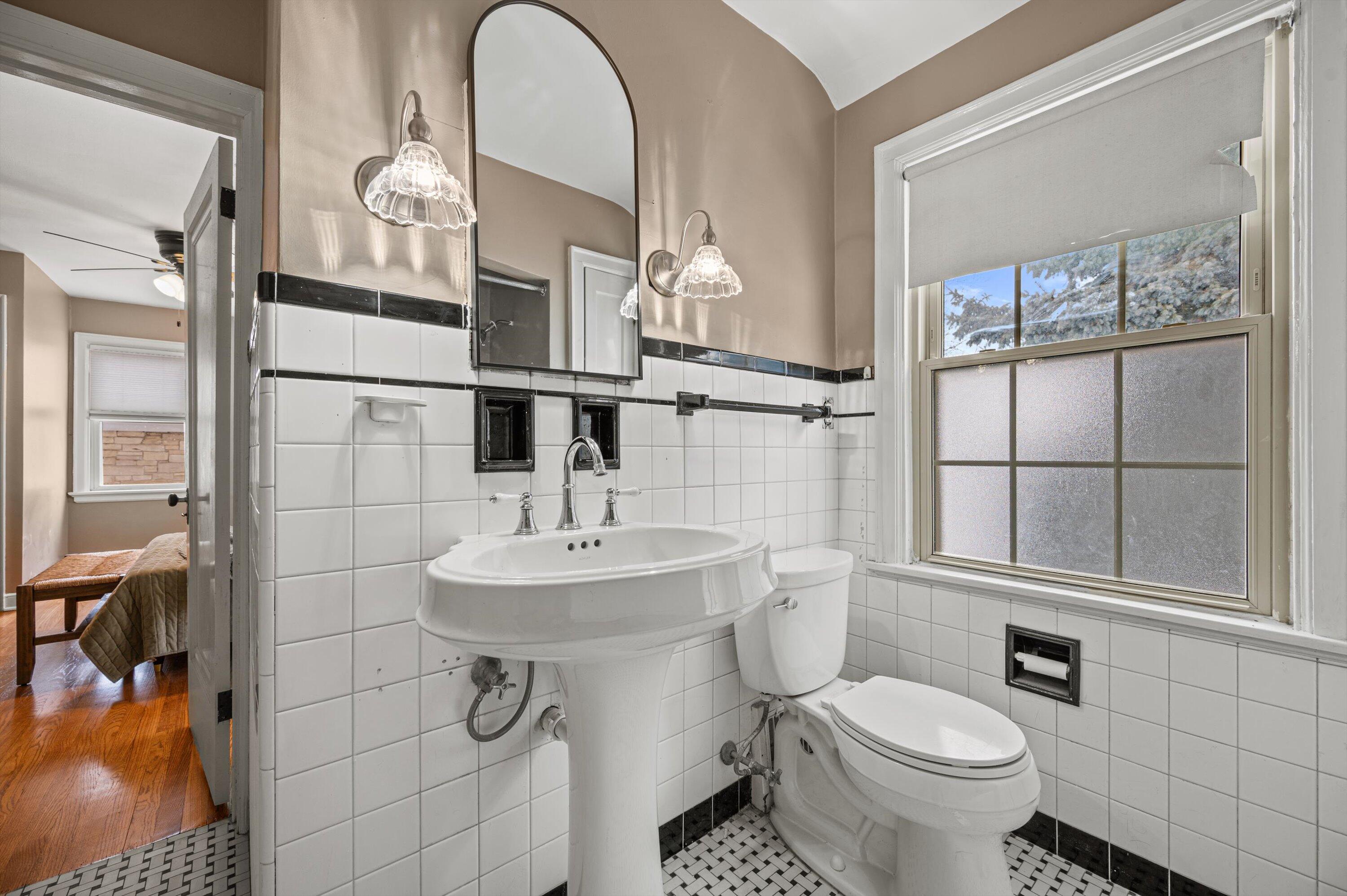 862 South 77th Street West Allis, WI 53214 - Photo 18 of 24 18-DSC8781