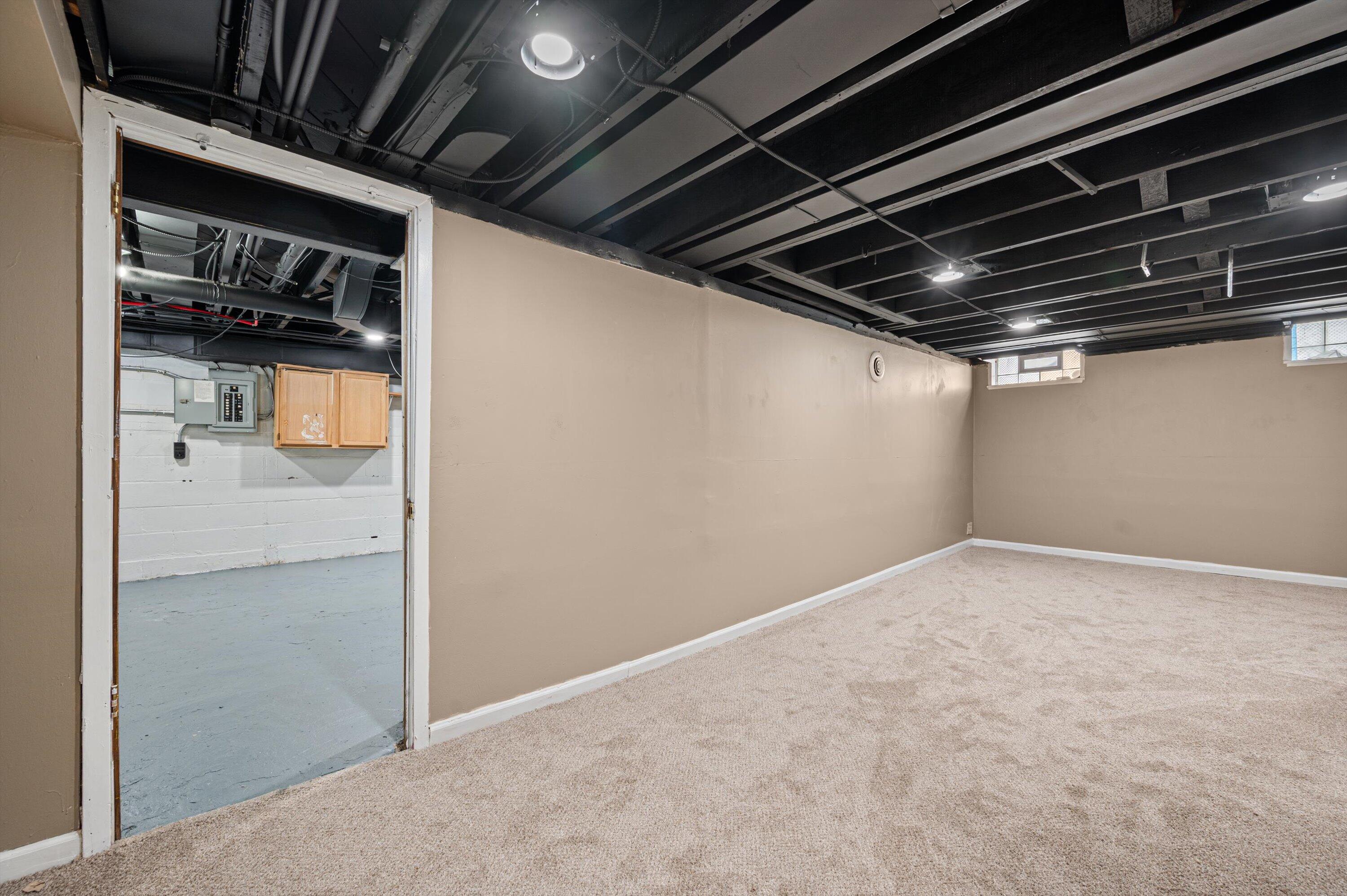 862 South 77th Street West Allis, WI 53214 - Photo 19 of 24 19-DSC8787