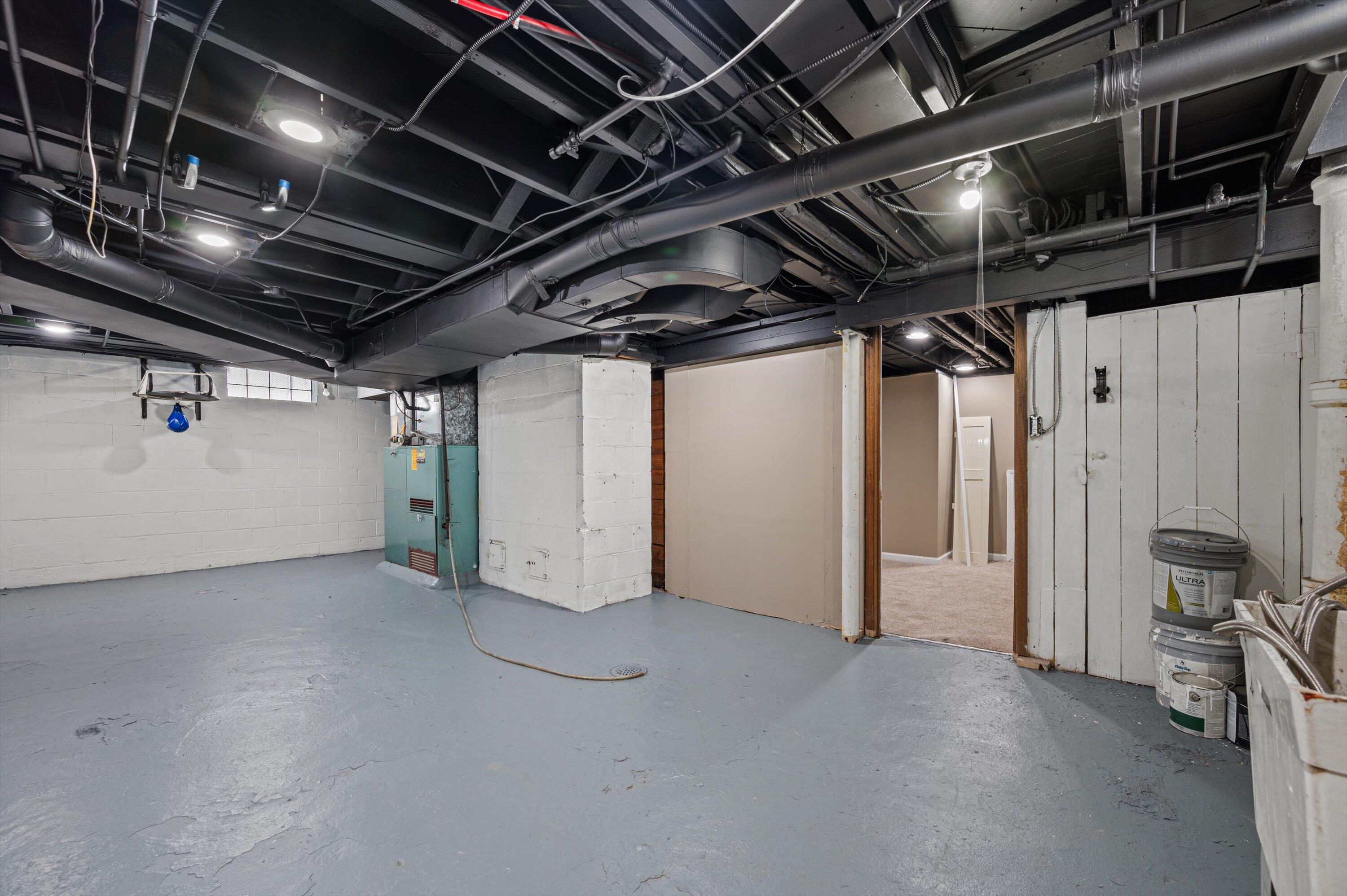 862 South 77th Street West Allis, WI 53214 - Photo 21 of 24 21-DSC8793