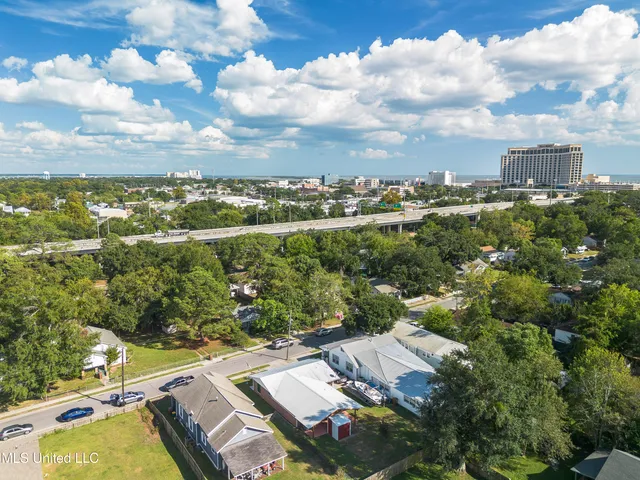 $1,800 | 251 Santini Street, Biloxi, MS 39530