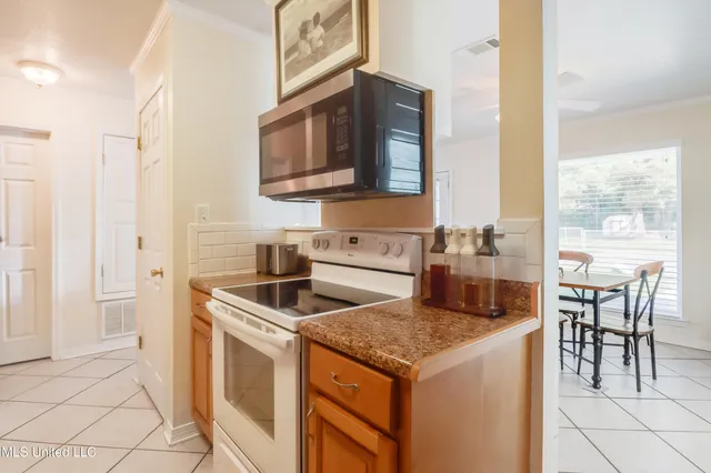 $1,800 | 251 Santini Street, Biloxi, MS 39530