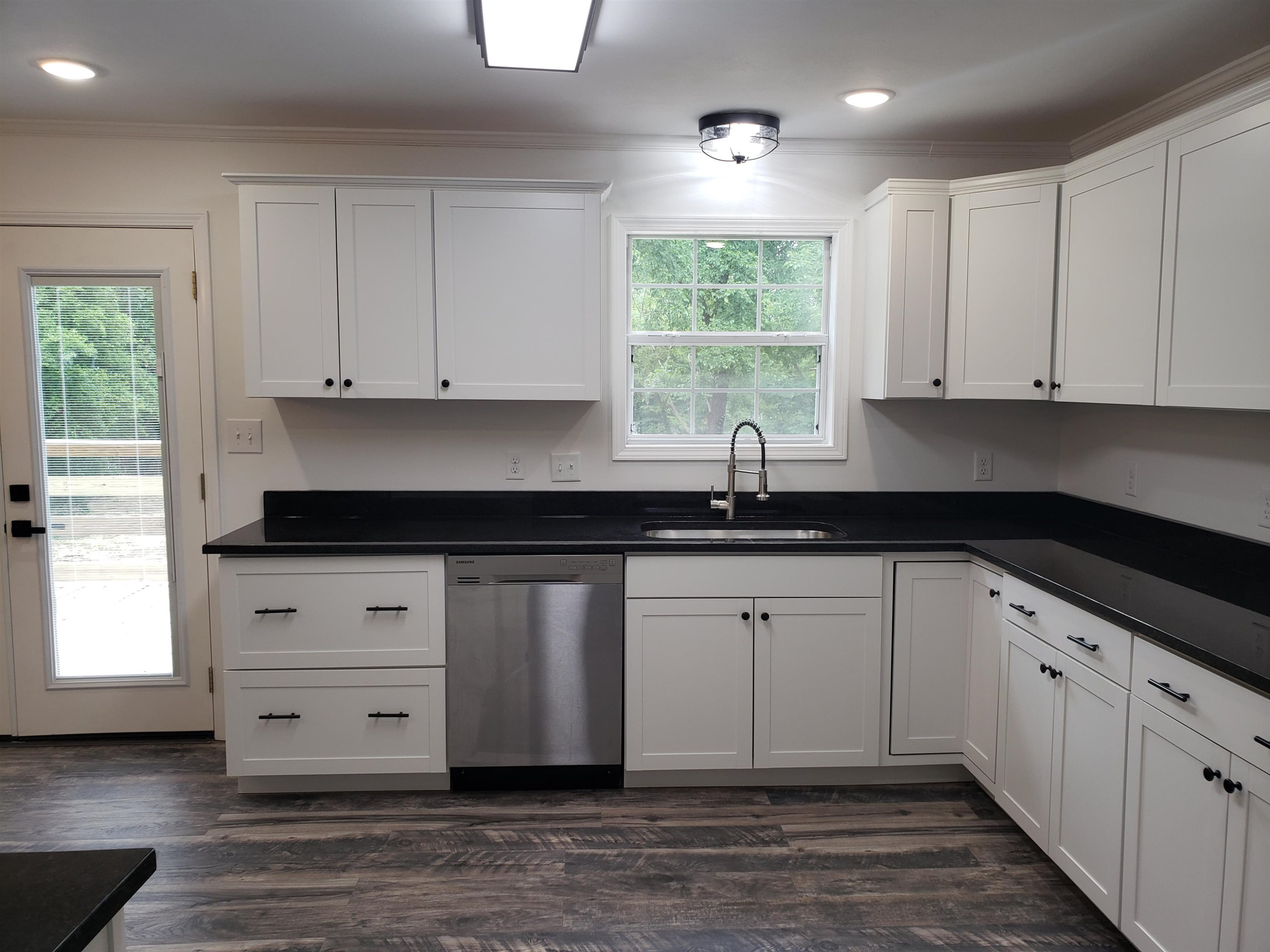108 Old Malesus Road Jackson, TN 38301 - Photo 4 of 23 Photo 4