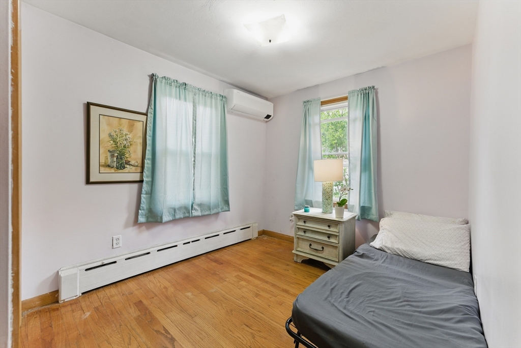 141 Harkness Avenue Springfield, MA 01118 - Photo 16 of 29 Gallery Image 16