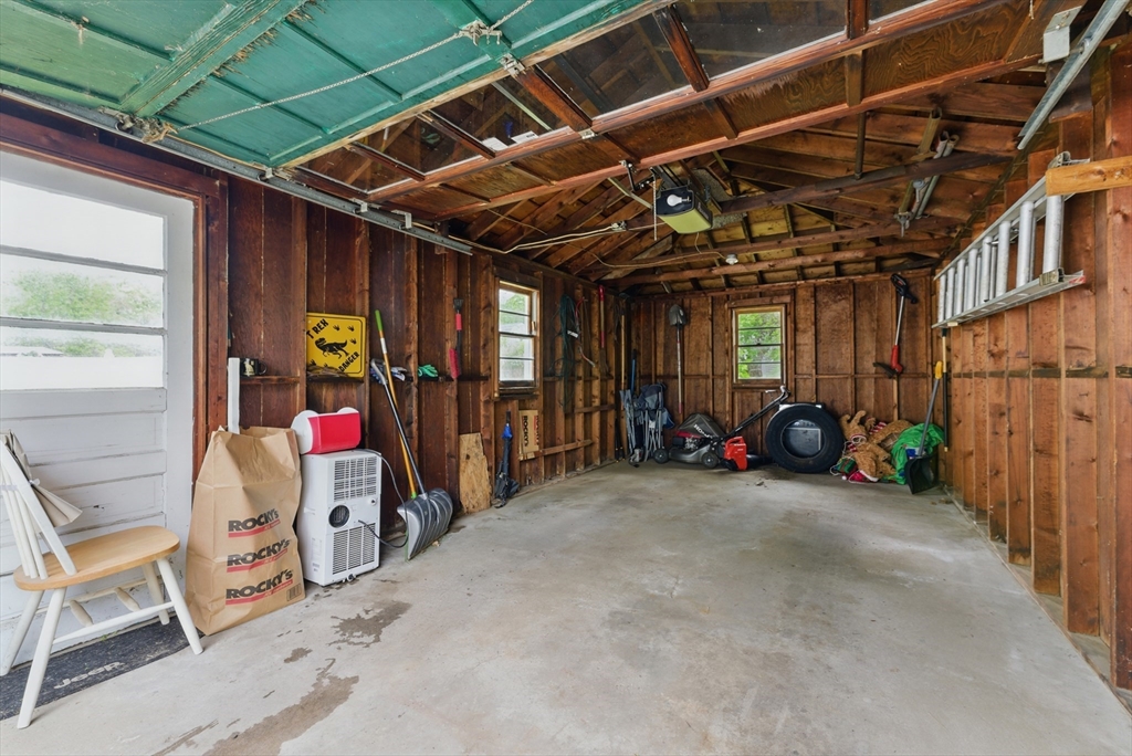 141 Harkness Avenue Springfield, MA 01118 - Photo 23 of 29 Gallery Image 23