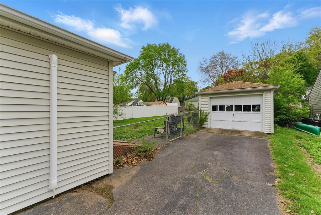 141 Harkness Avenue Springfield, MA 01118 - Photo 28 of 29 Gallery Image 28