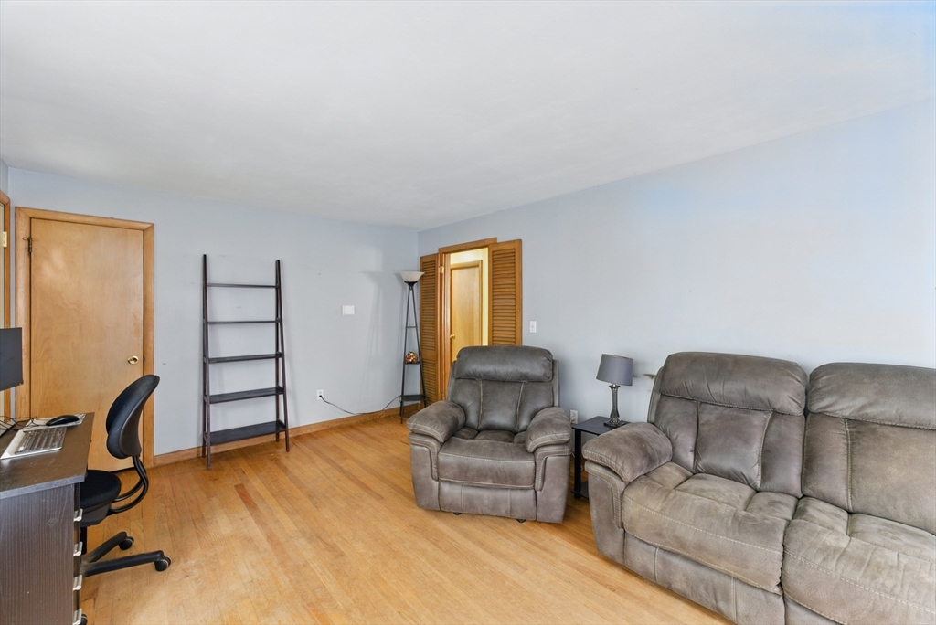 141 Harkness Avenue Springfield, MA 01118 - Photo 6 of 29 Gallery Image 6