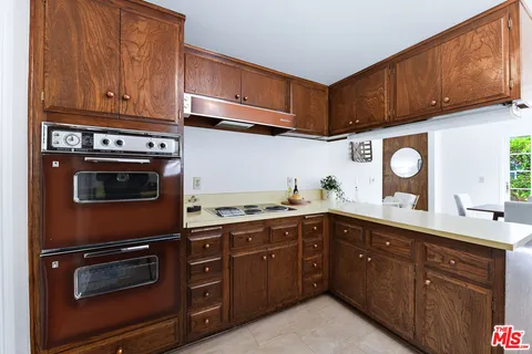 $775,000 | 884 Boxthorn Avenue, Newbury Park, CA 91320