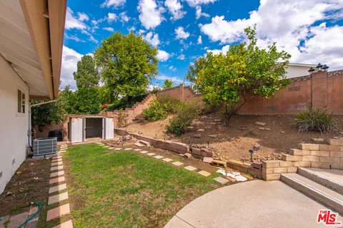 $775,000 | 884 Boxthorn Avenue, Newbury Park, CA 91320