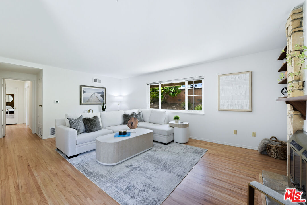 884 Boxthorn Avenue Newbury Park, CA 91320 - Photo 6 of 46