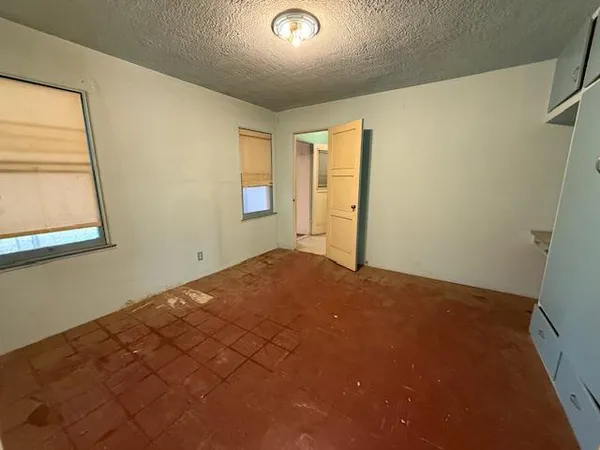 $275,000 | 207 Howard Street, Clovis, CA 93612