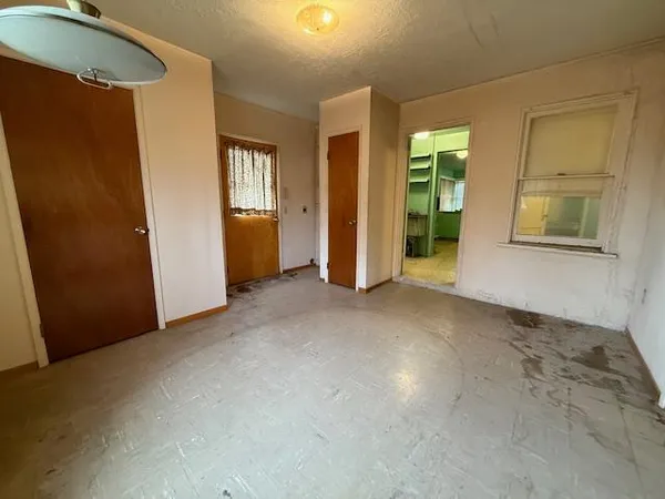$275,000 | 207 Howard Street, Clovis, CA 93612