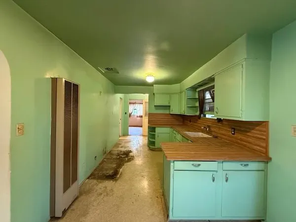 a view of a bathroom