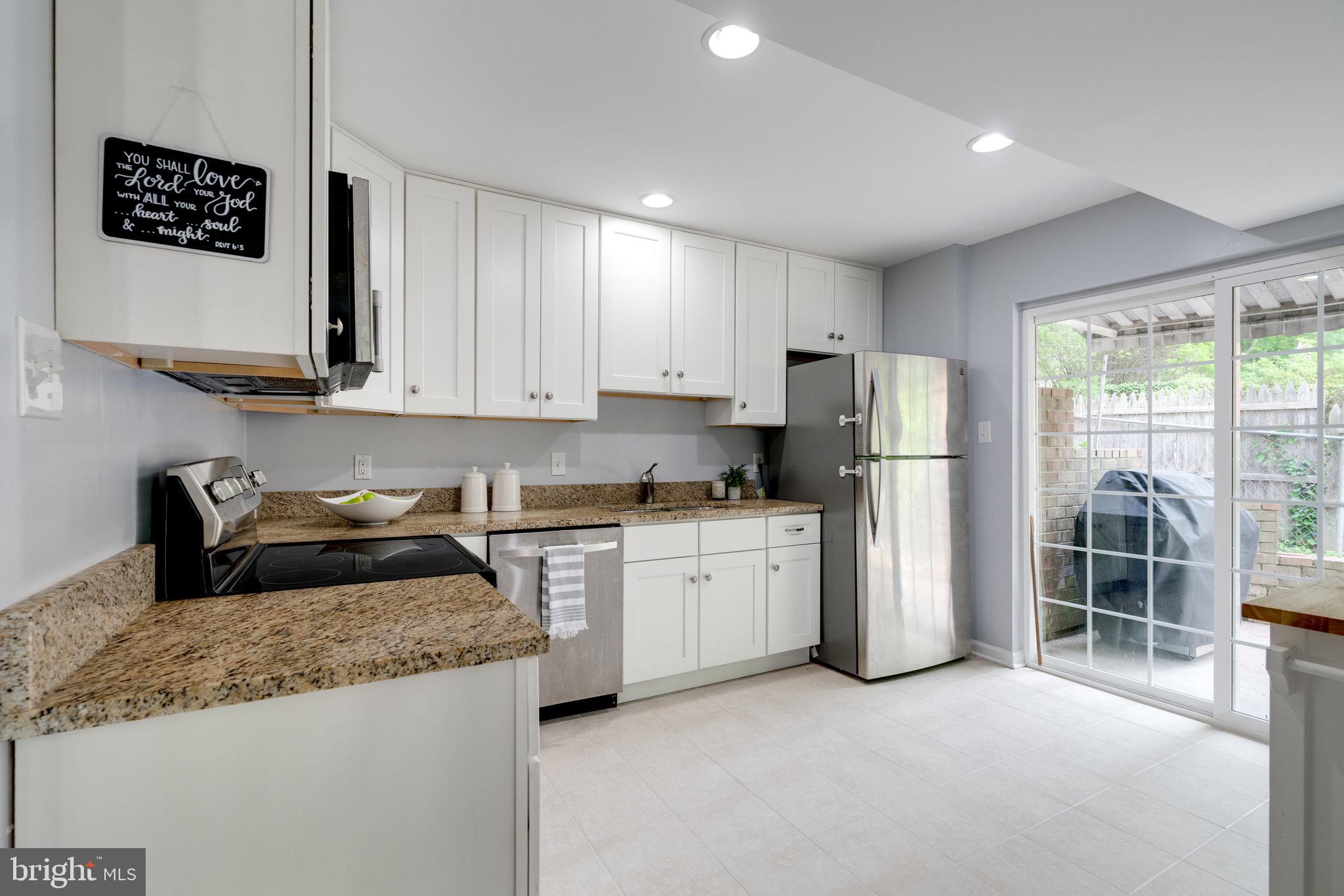 8515 Durham Court Springfield, VA 22151 - Photo 14 of 52