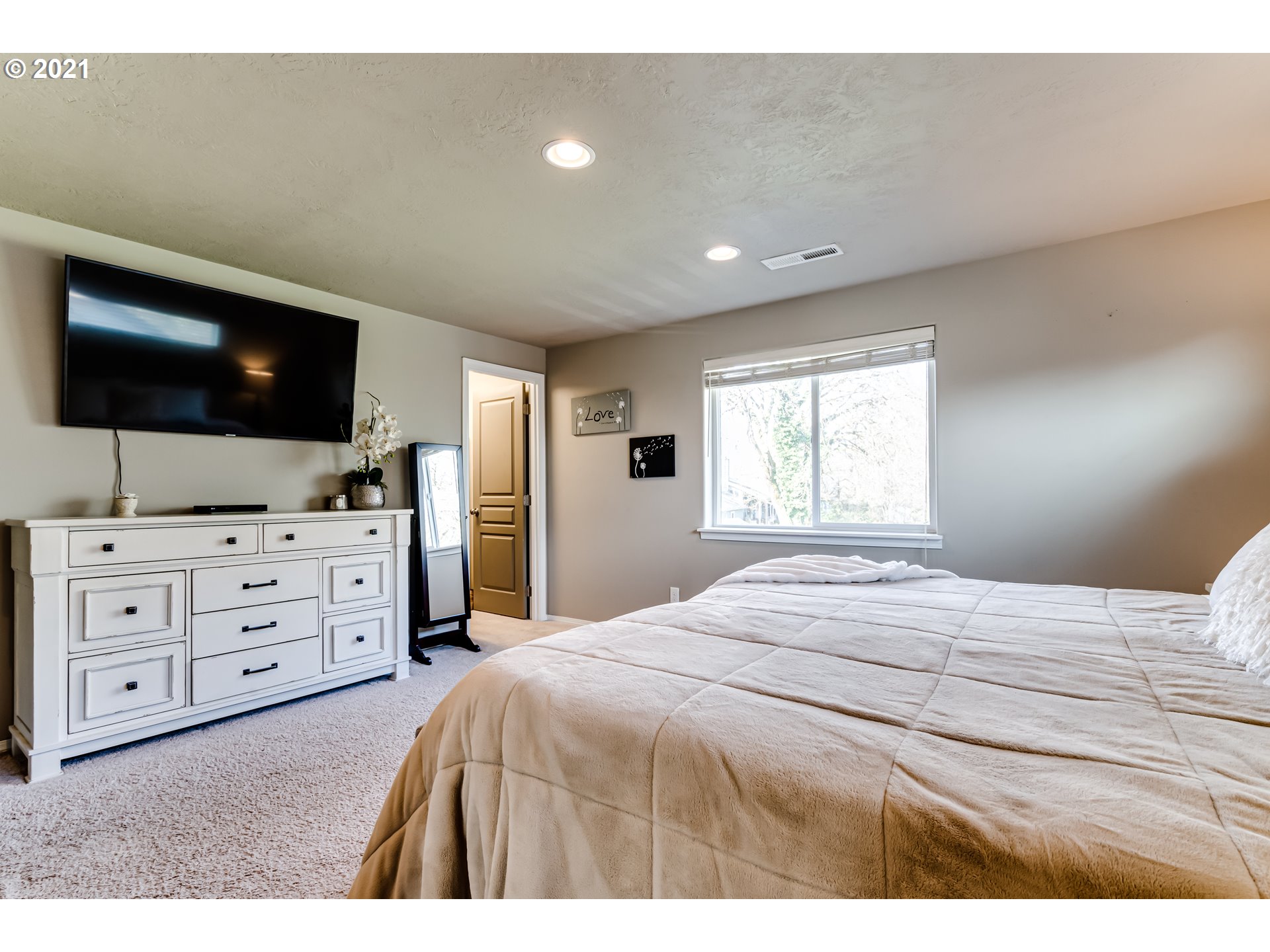 934 South 55th Street Springfield, OR 97478 - Photo 11 of 32