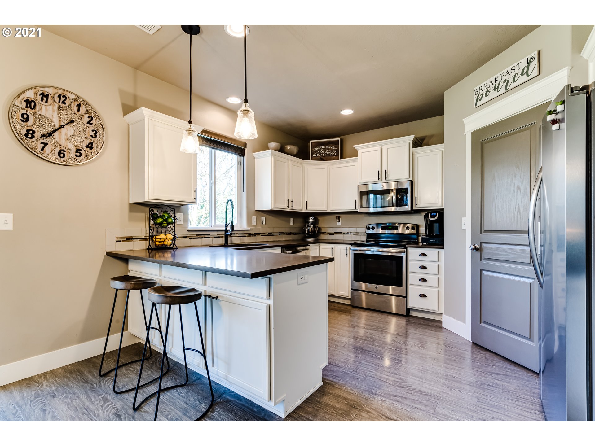 934 South 55th Street Springfield, OR 97478 - Photo 5 of 32