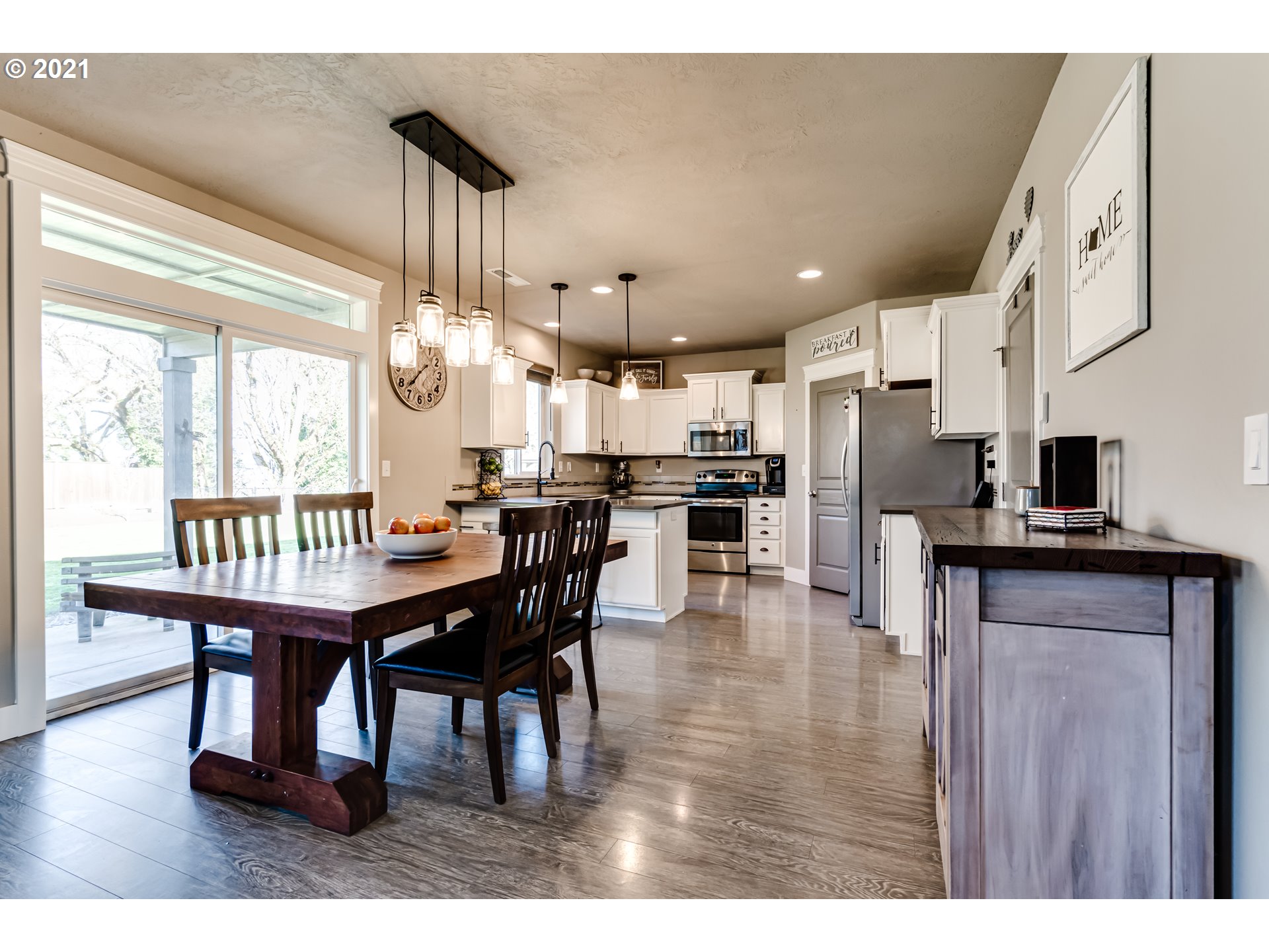 934 South 55th Street Springfield, OR 97478 - Photo 8 of 32