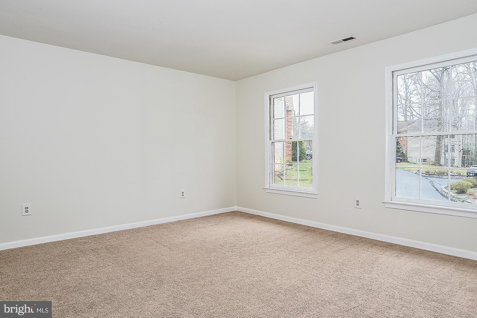 8664 Center Road Springfield, VA 22152 - Photo 19 of 30 Bedroom
